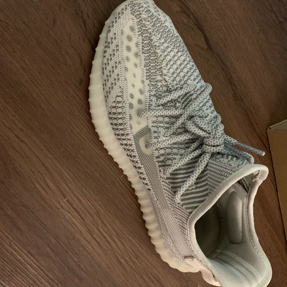 Real 350 V2 Static’s from Adidas, for comparisons. - Picture 5 of 8